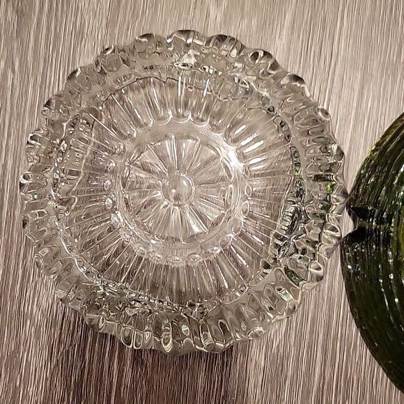 Vintage Anchor Hocking Green & Clear Heavy Glass Round Ashtrays Birds Nest MCM - Picture 5 of 5